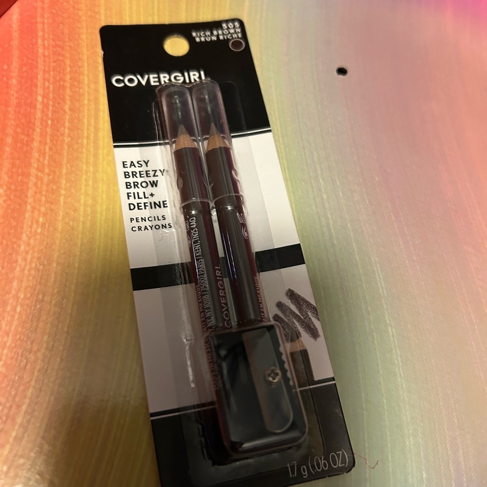 Covergirl Makeup set NWT - Picture 8 of 13